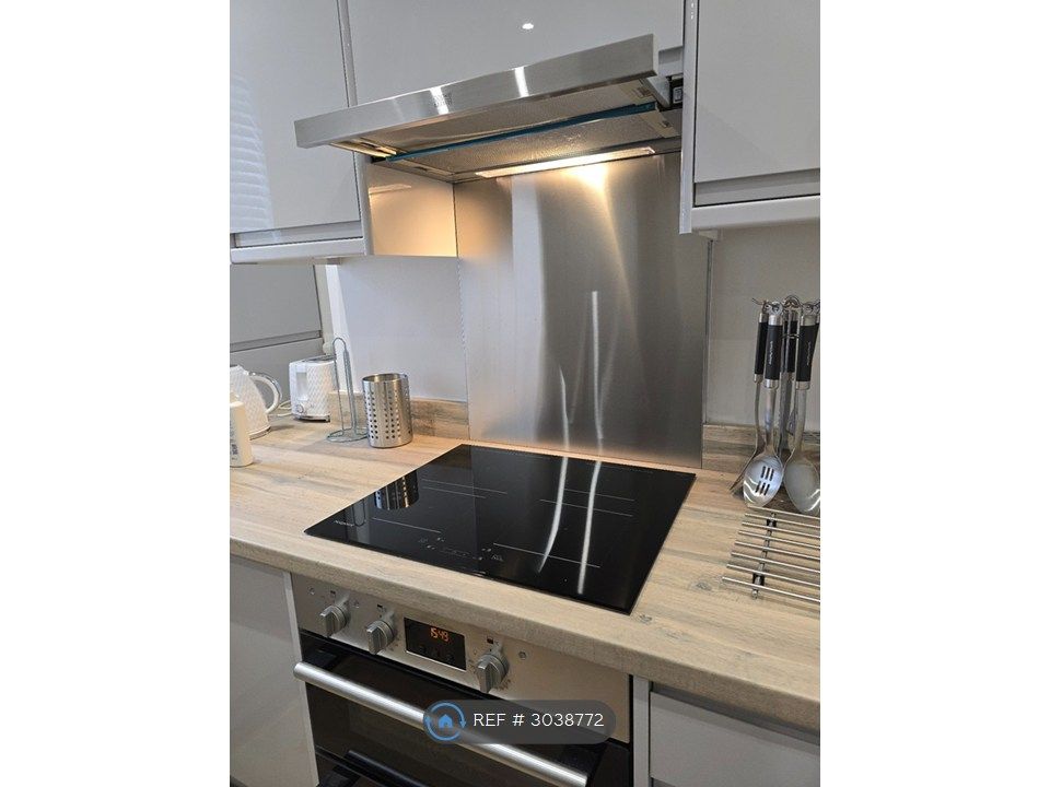 Property photo 3 of 10 High-End Communial Areas