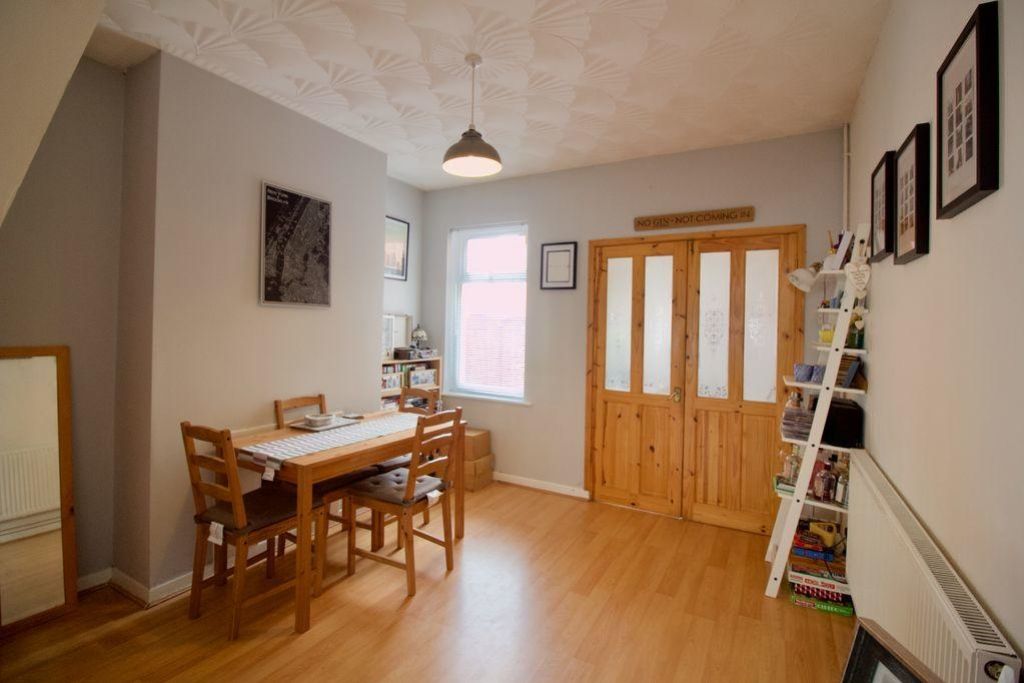 Property photo 3 of 10 32 Denmark Road Reception Room 2