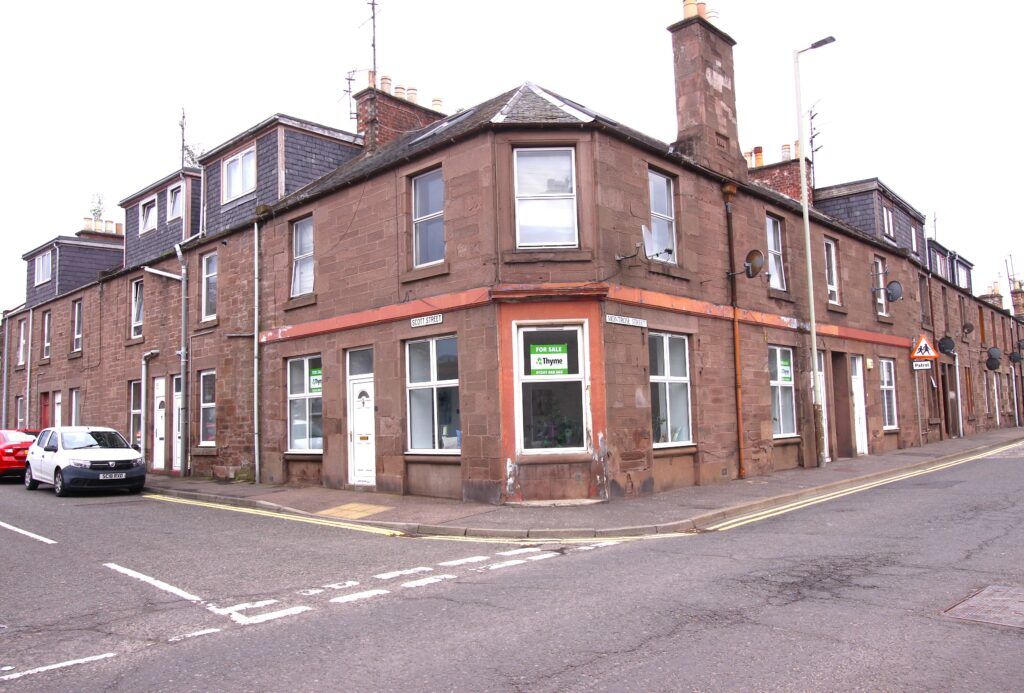 Property photo 3 of 13
