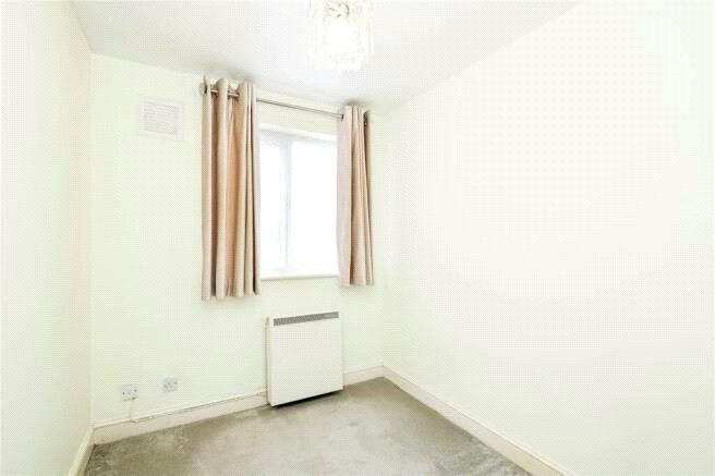 Property photo 3 of 9 Bedroom