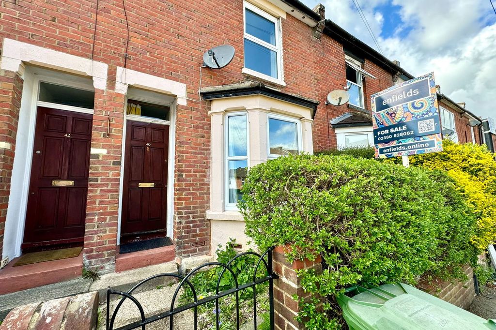 Property photo 1 of 17