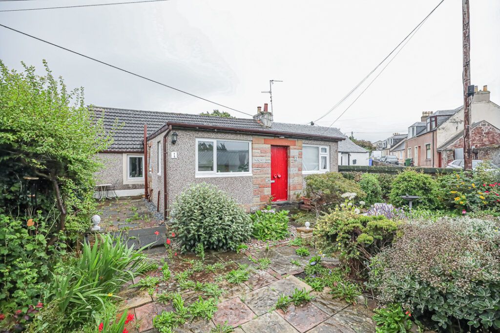 Property photo 1 of 10