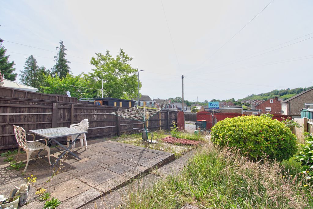 Property photo 2 of 14 Img_3477_8_9_Realistic