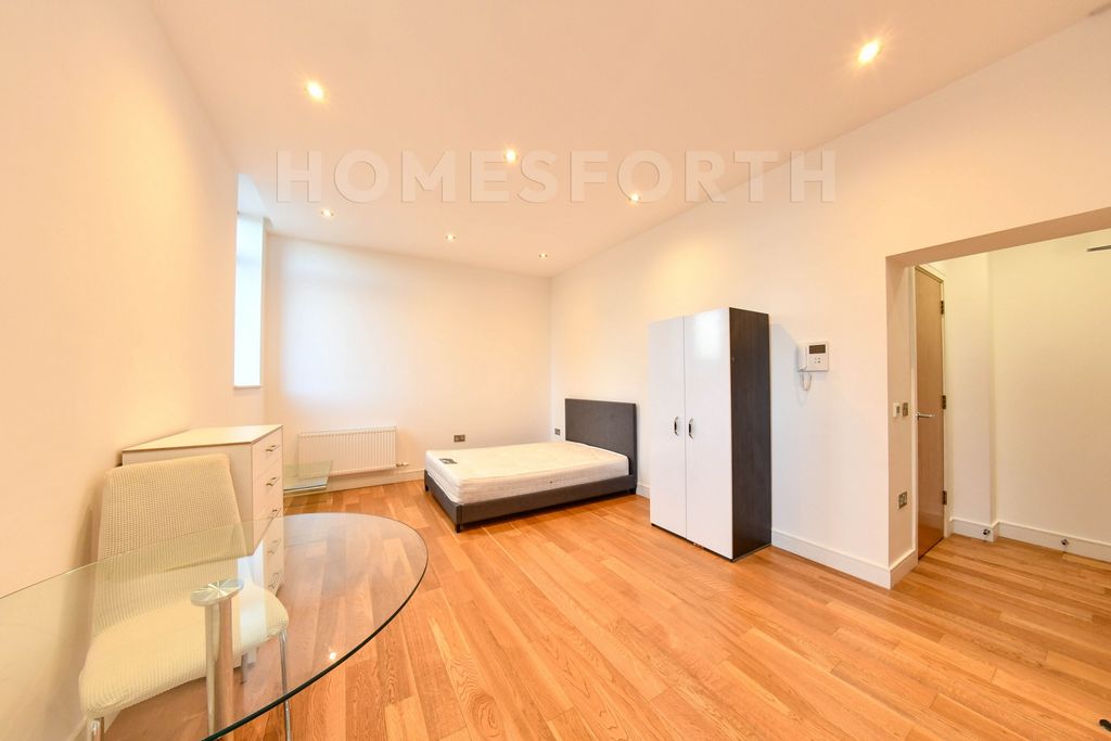 Property photo 1 of 10 Photo 2