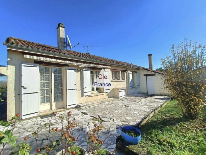 Property photo 2 of 11
