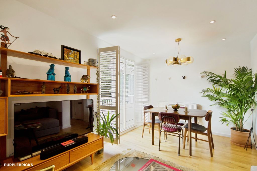 Property photo 3 of 29 Reception Room