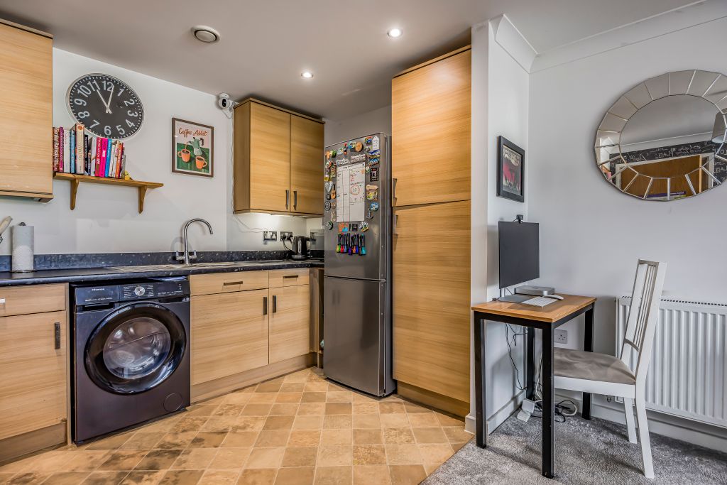 Property photo 3 of 12