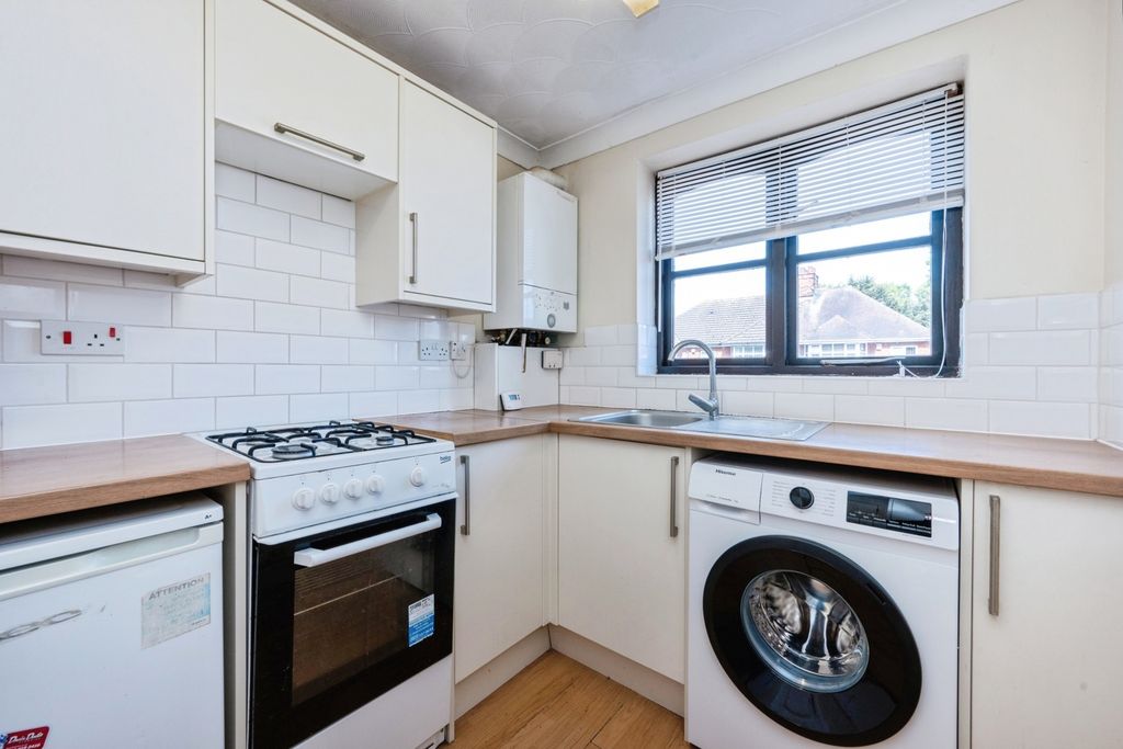 Property photo 3 of 18 Pbox-Img.Jpg