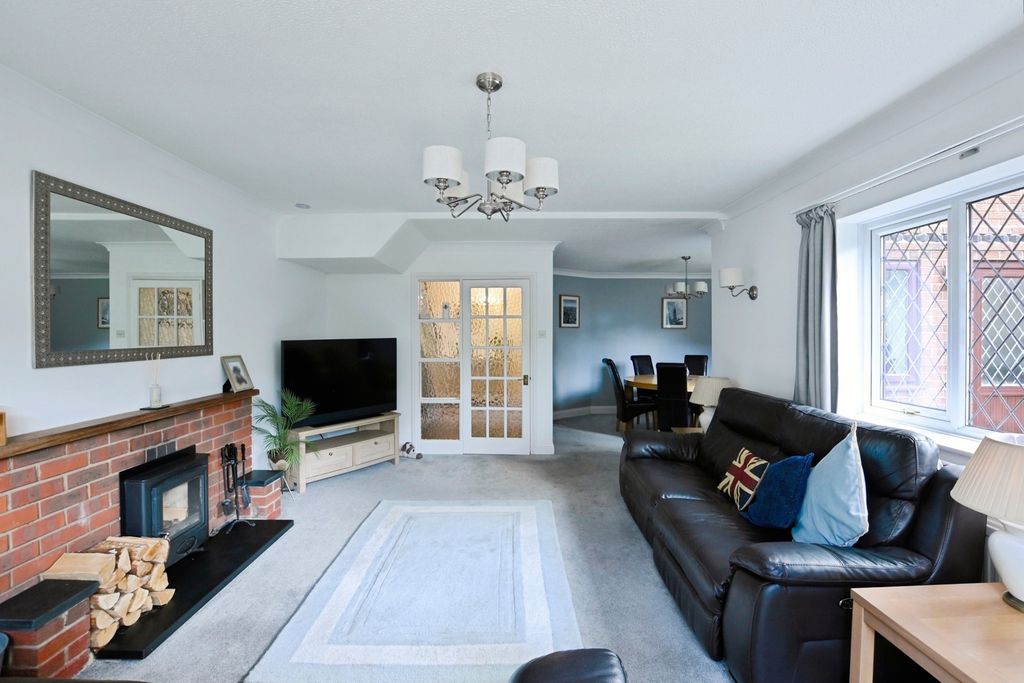 Property photo 3 of 23 Pbox-Img.Jpg