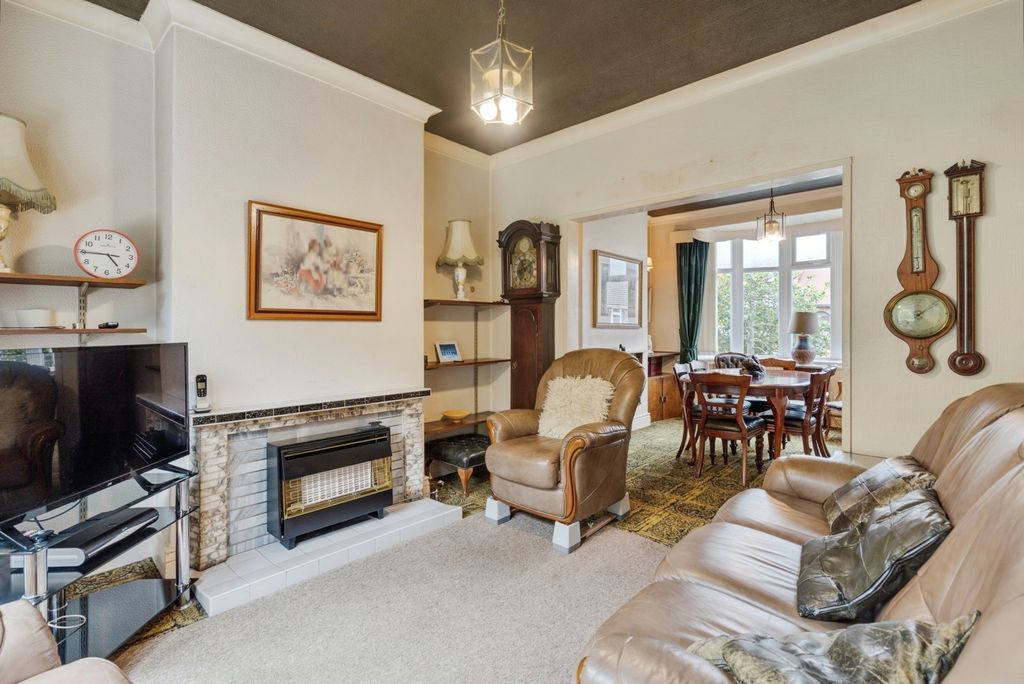 Property photo 3 of 31 Pbox-Img.Jpg