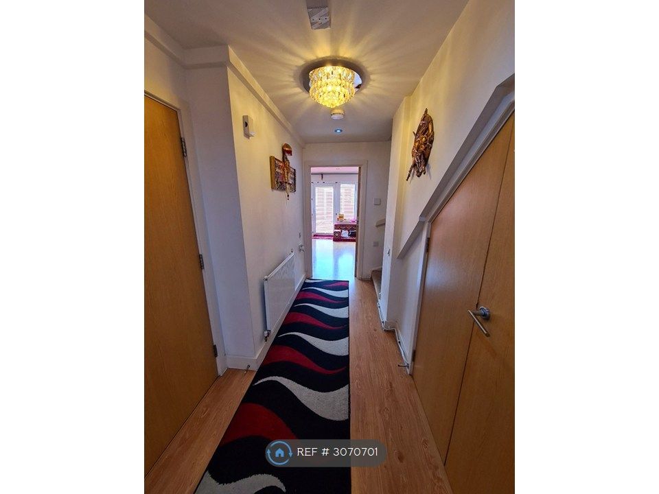 Property photo 3 of 16 Hall Way View From Door