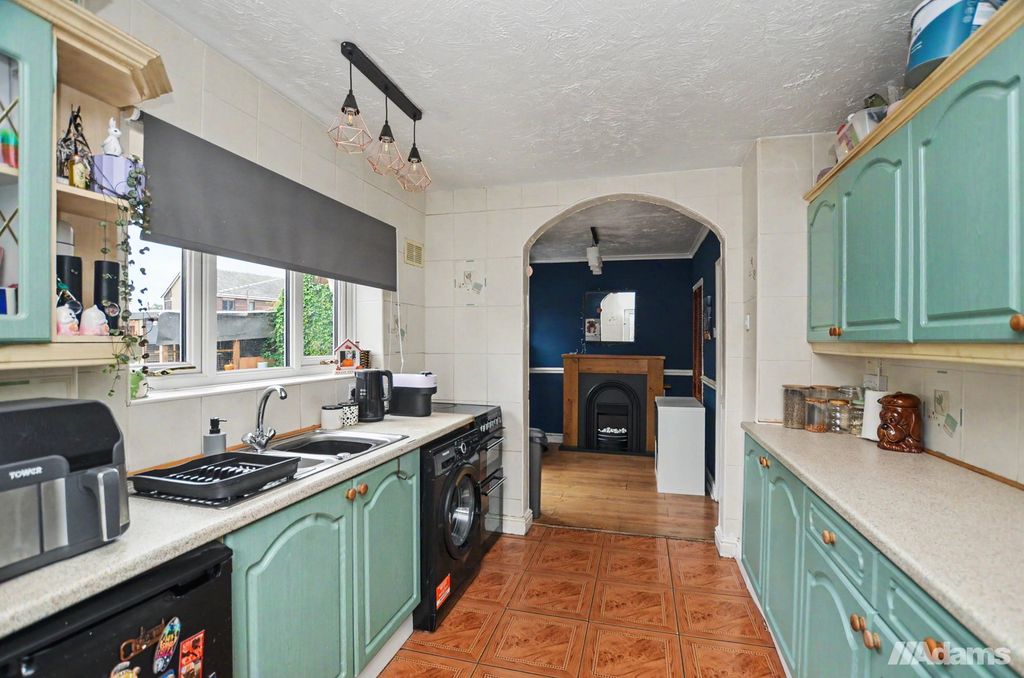 Property photo 3 of 24
