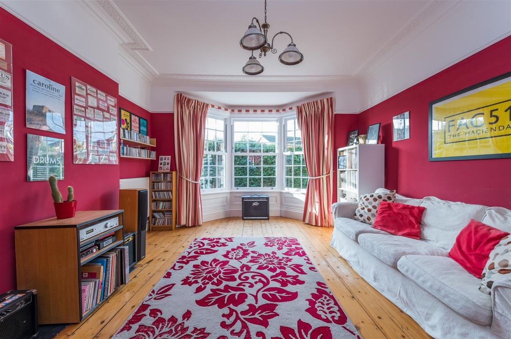 Property photo 3 of 26