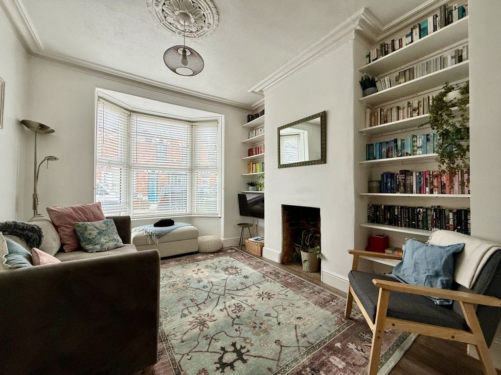 Property photo 2 of 16 Photo 7