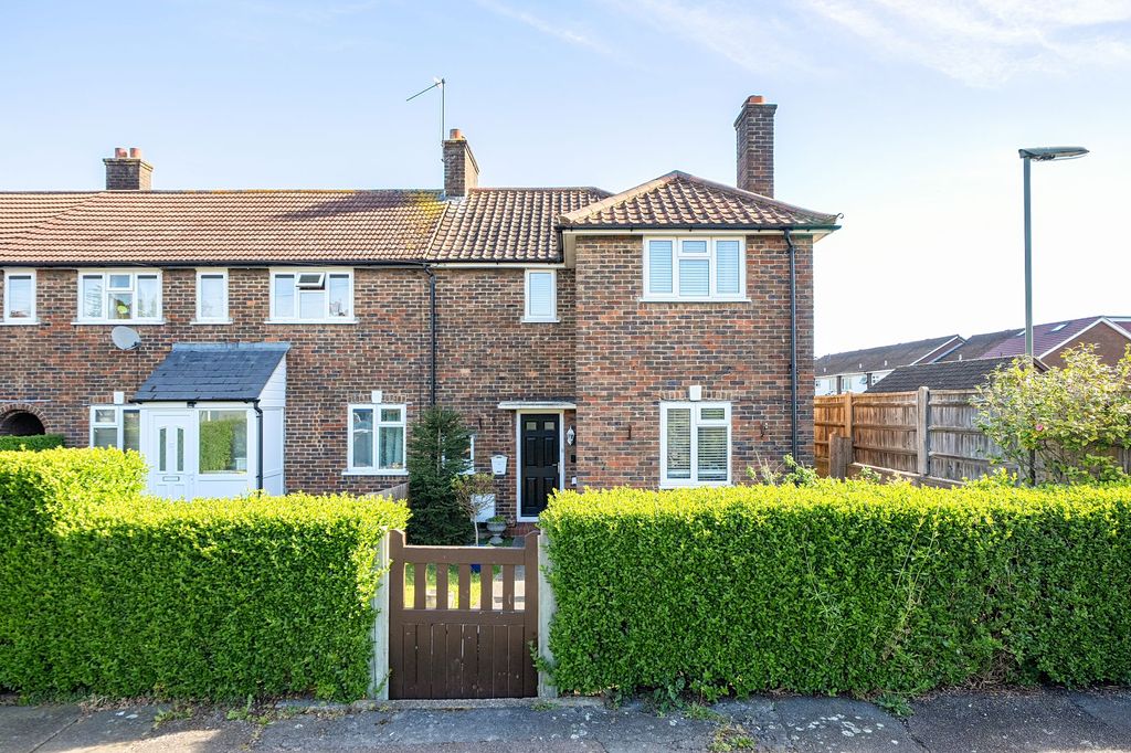 Property photo 1 of 18