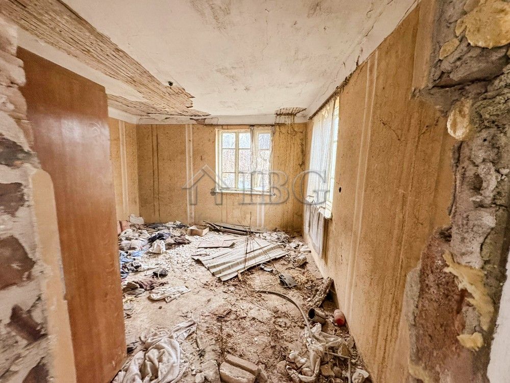 Property photo 3 of 5