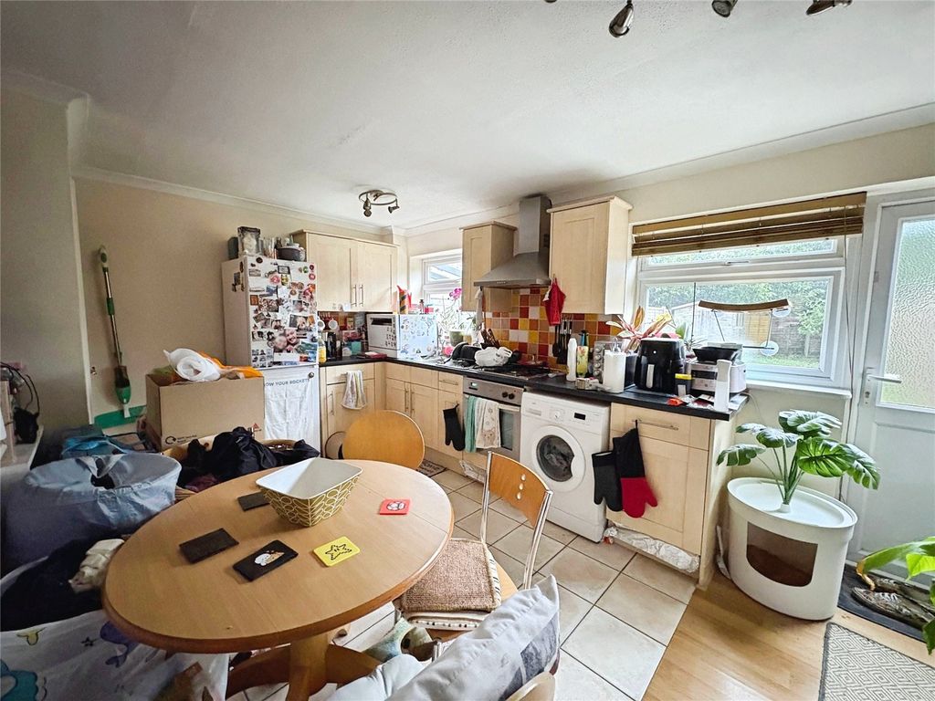 Property photo 3 of 6 Picture No. 13