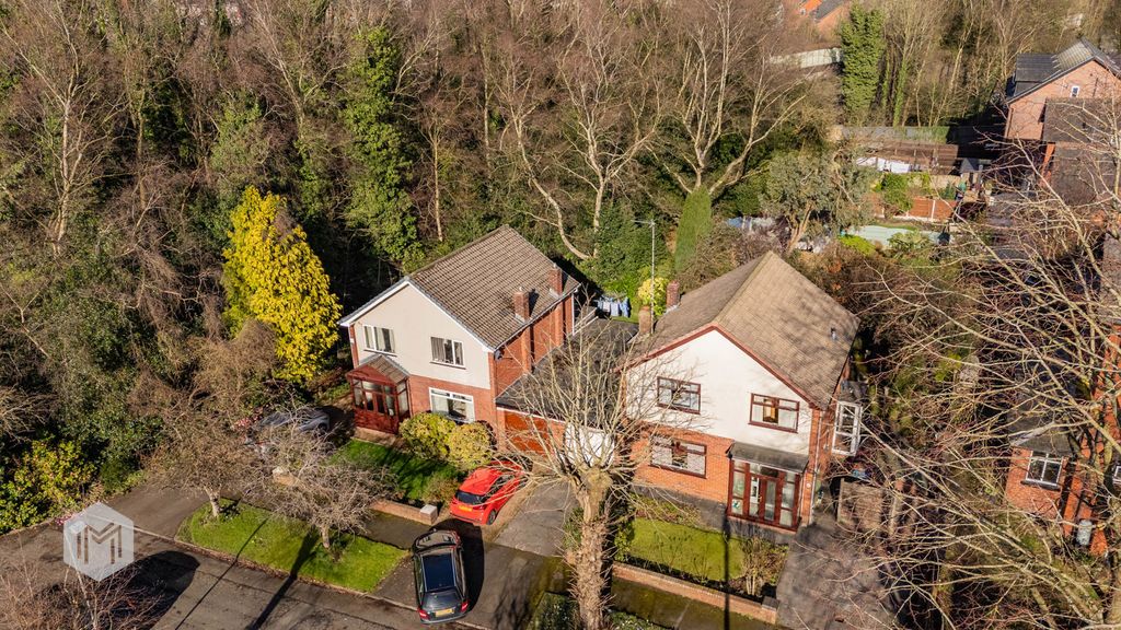 Property photo 2 of 29 Photograph