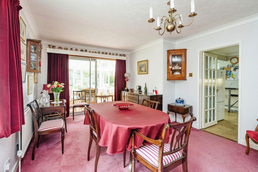 Property photo 3 of 17 Photography