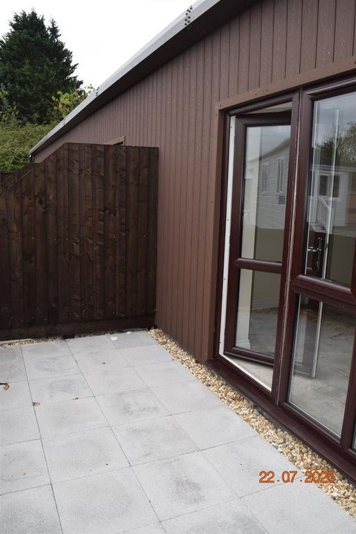 Property photo 3 of 21 Courtyard