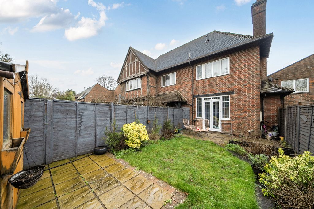 Property photo 1 of 18 1408719-6-6986146...