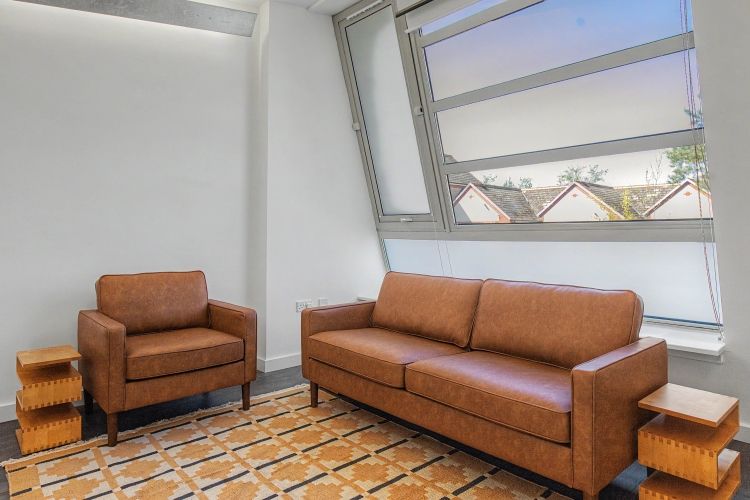 Property photo 1 of 9 327584