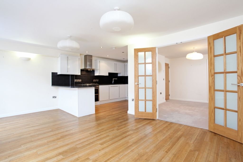 Property photo 2 of 21 1 William Street ...