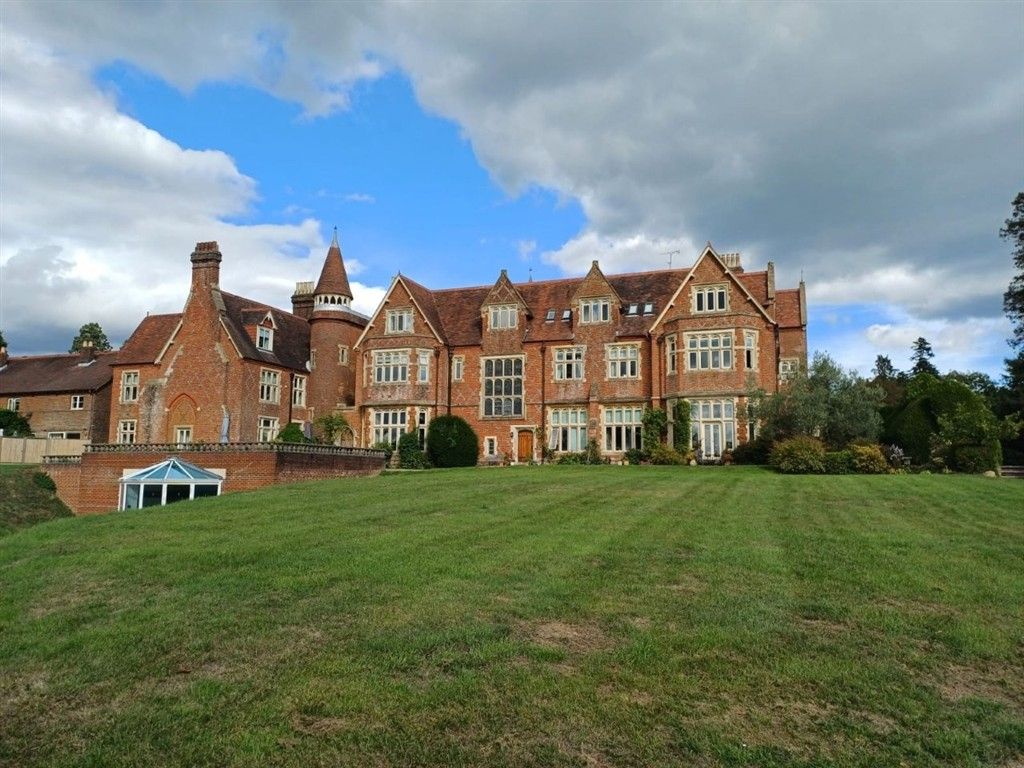 Property photo 2 of 19