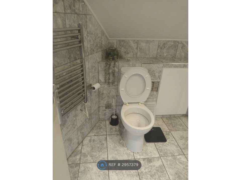 Property photo 3 of 4