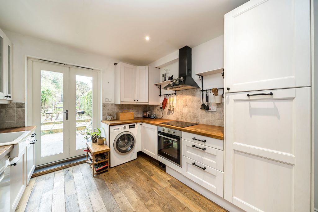 Property photo 3 of 12 Picture No. 14