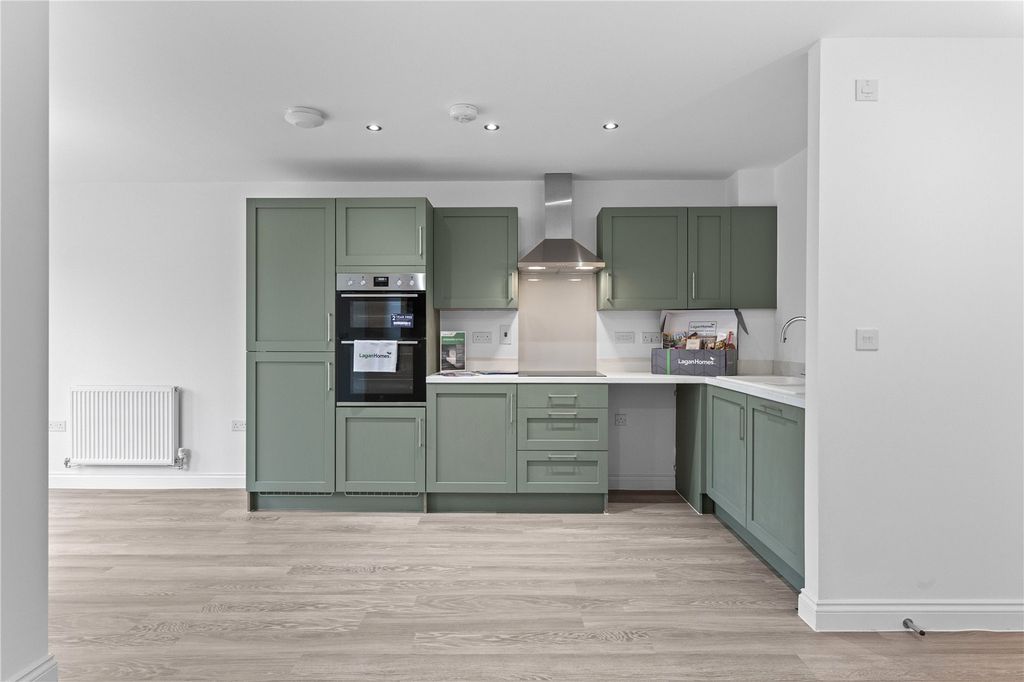 Property photo 2 of 22 Picture No. 01