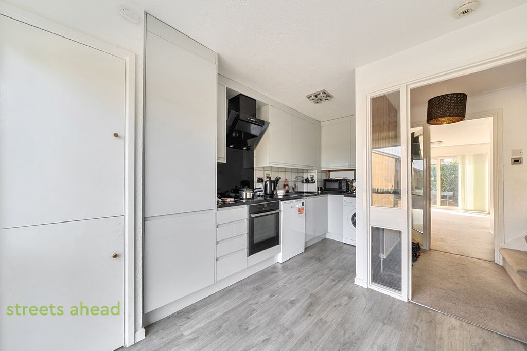 Property photo 1 of 15 21B6A379-552A-406...