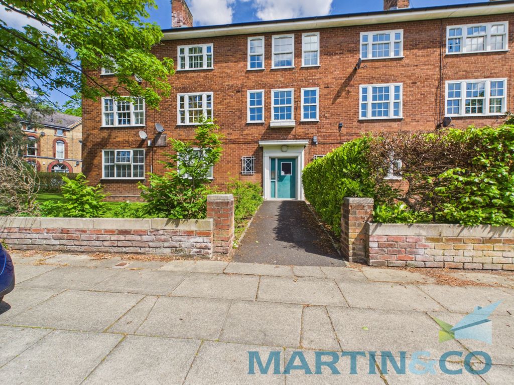Property photo 1 of 25 Cam01870G0-Pr0203-Still027