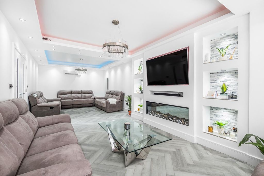 Property photo 3 of 30