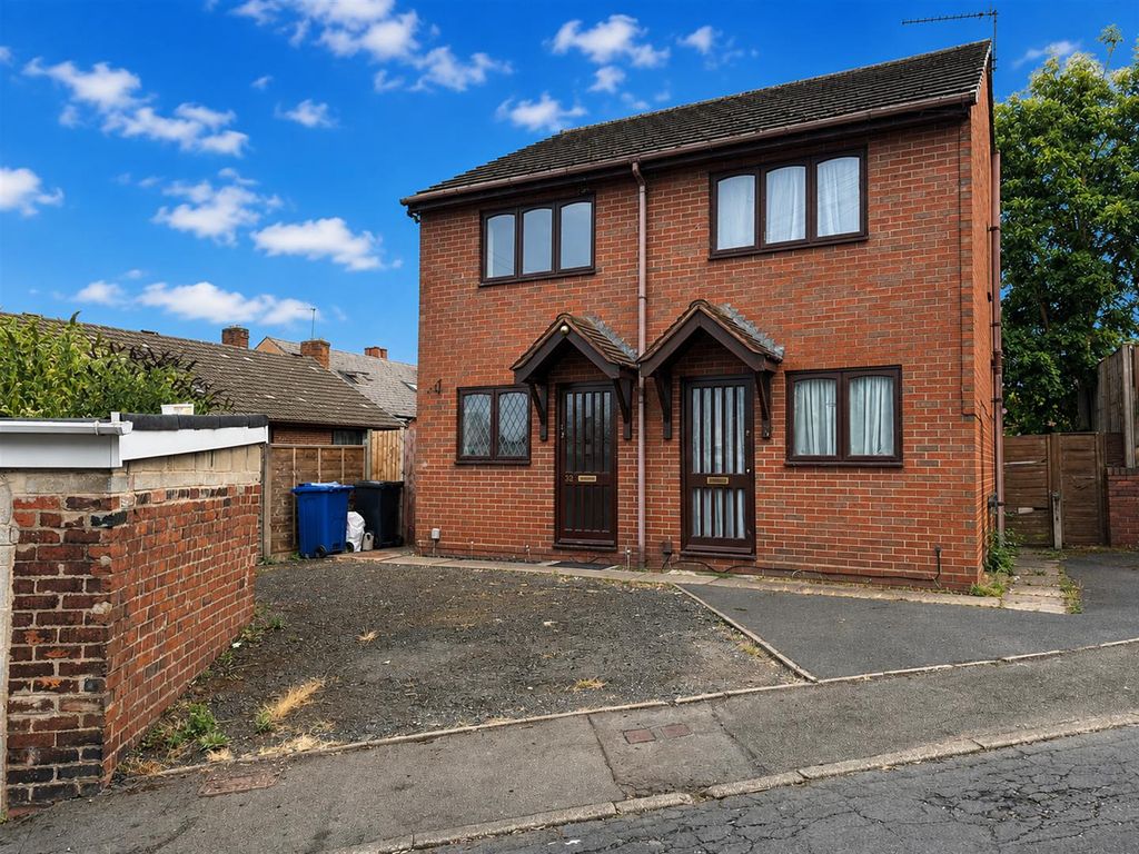 Property photo 1 of 12