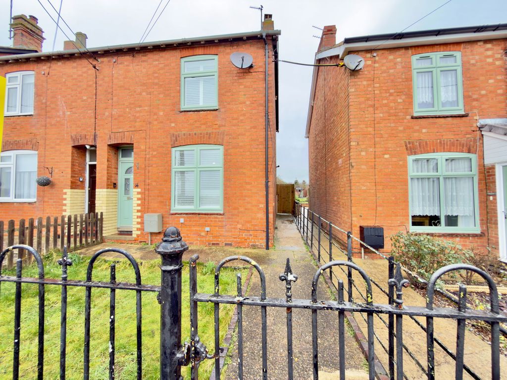 Property photo 2 of 42