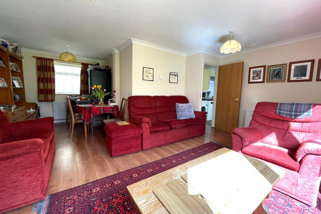 Property photo 2 of 12 Picture No. 05