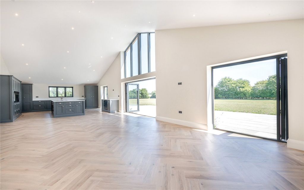 Property photo 2 of 30 Picture No. 08