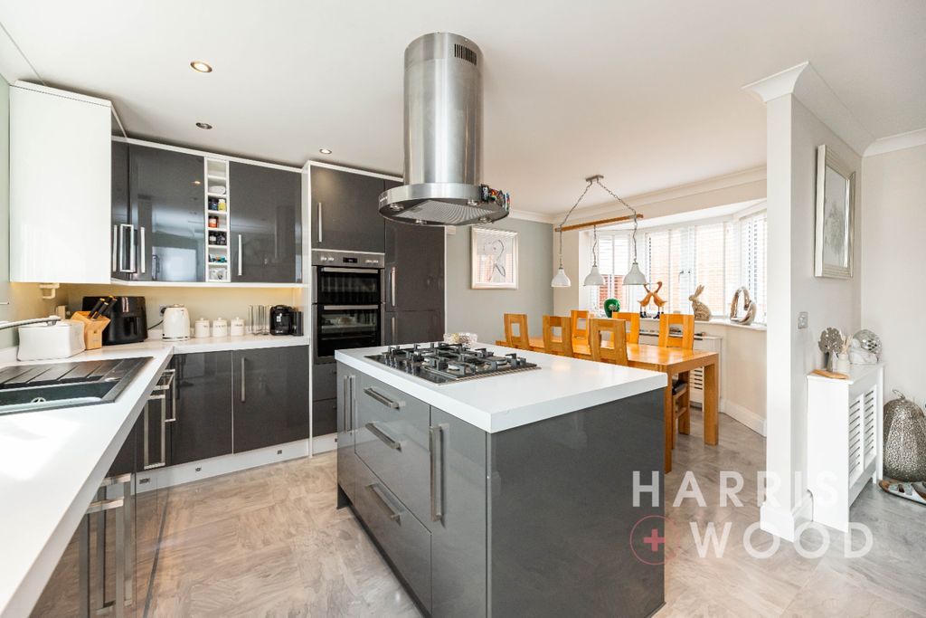 Property photo 3 of 32 4490877