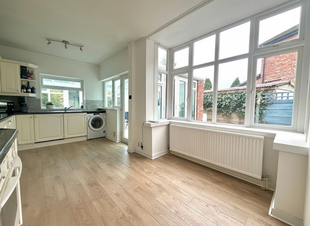 Property photo 3 of 31 Image 3