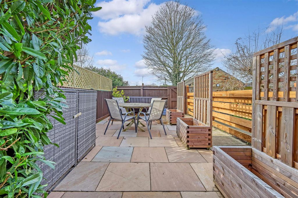 Property photo 3 of 39