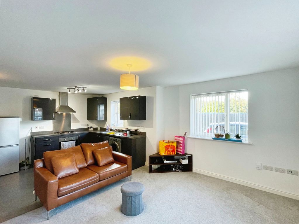 Property photo 2 of 10