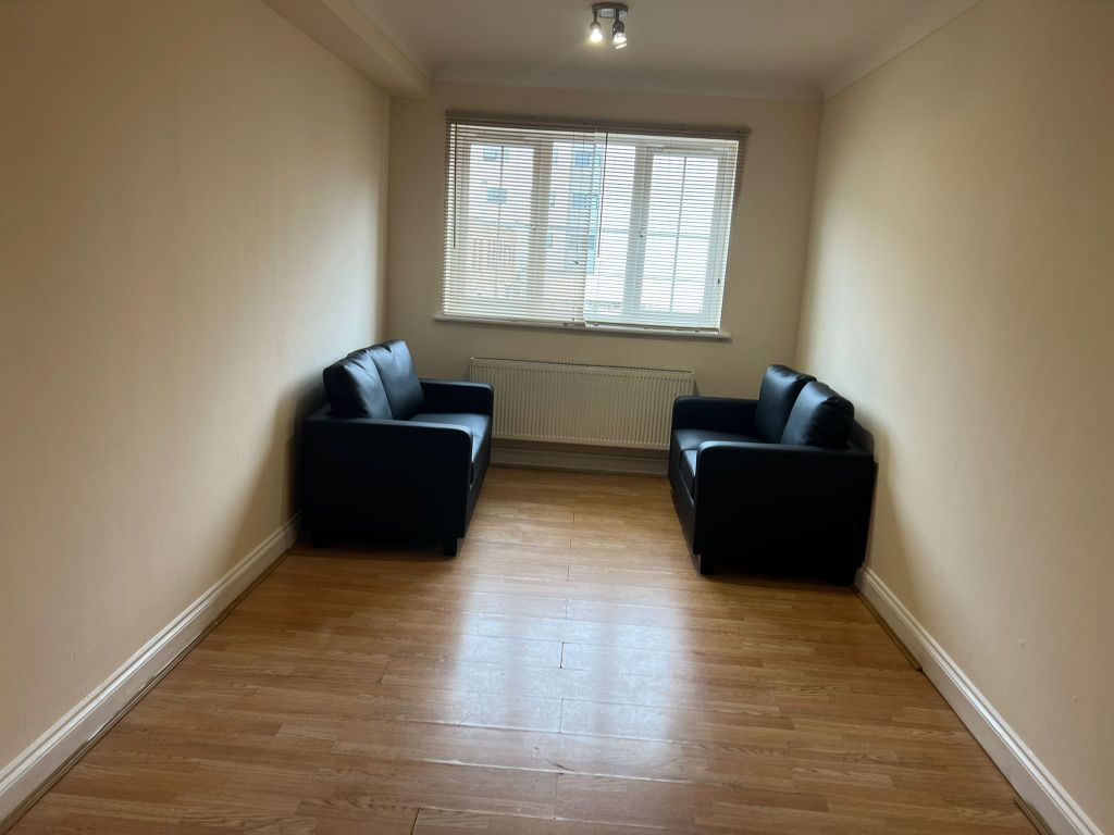 Property photo 3 of 4