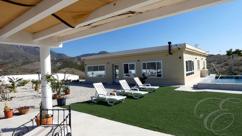 Property photo 3 of 15