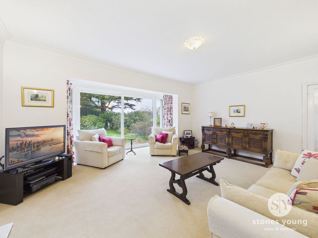 Property photo 3 of 35