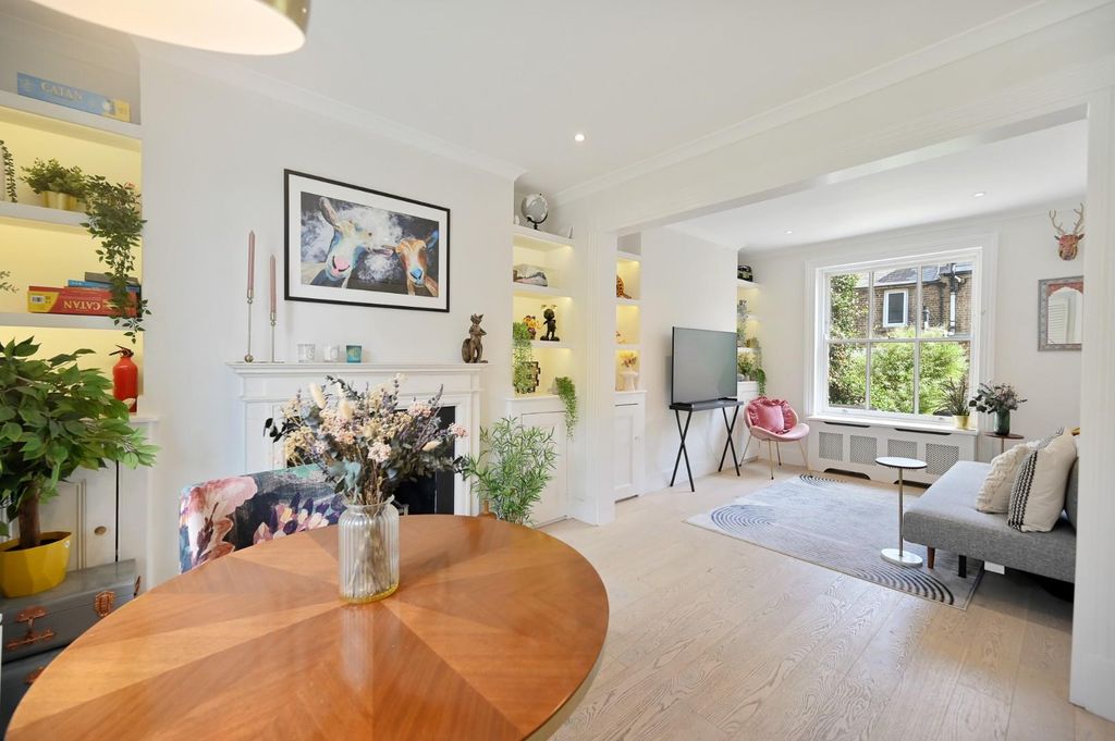 Property photo 1 of 12 Rcfbl- Cambridge Grove - Reception 12 (1).Jpg