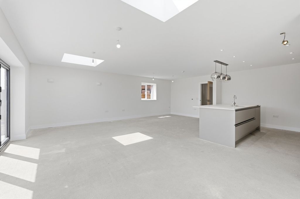 Additional image 5 of 5 bed detached house for saleOakley Gardens, Little Oakley, Harwich CO12