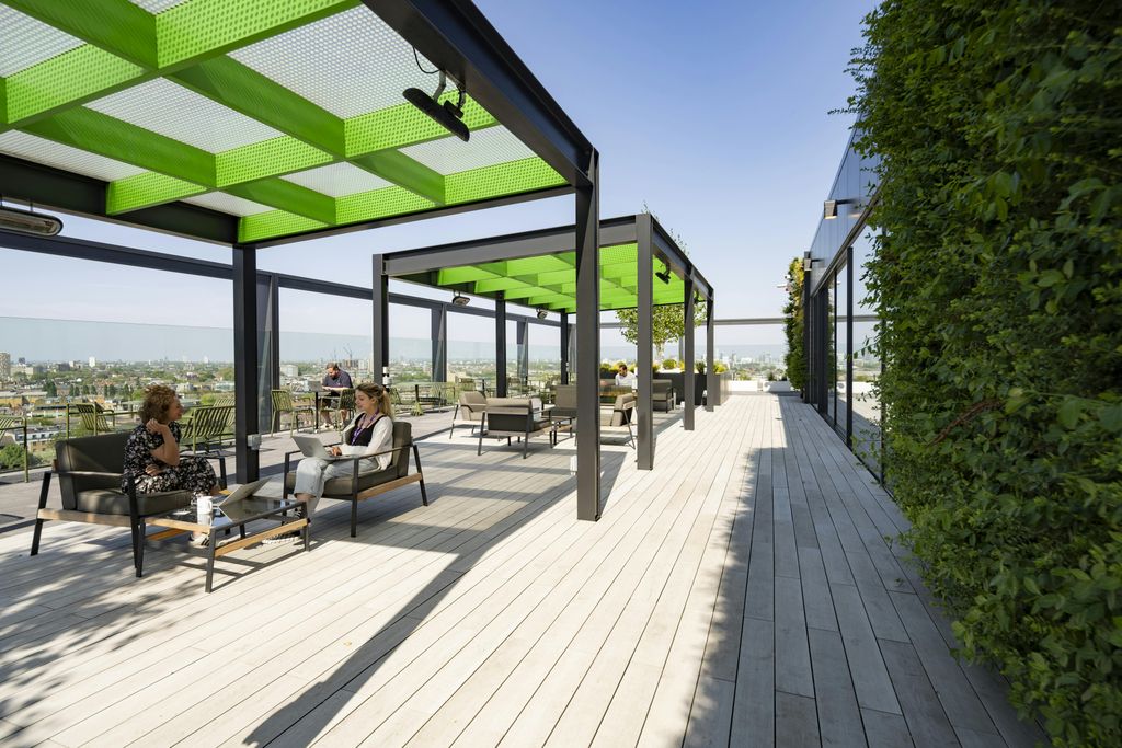 Property photo 3 of 22 Roof Terrace