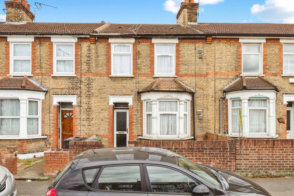 Property photo 1 of 17