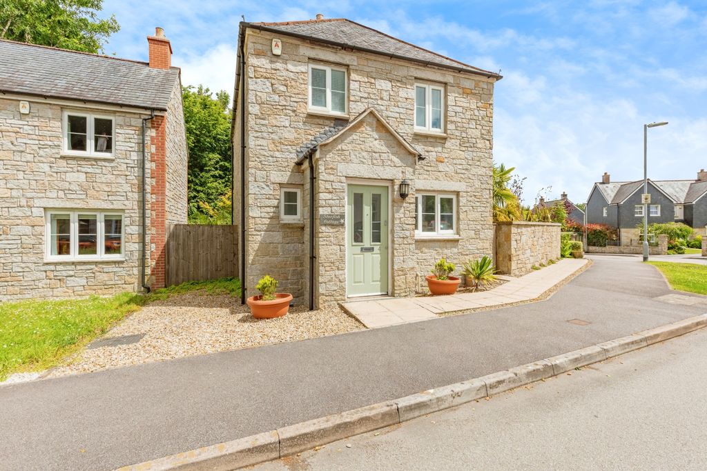 Property photo 1 of 17